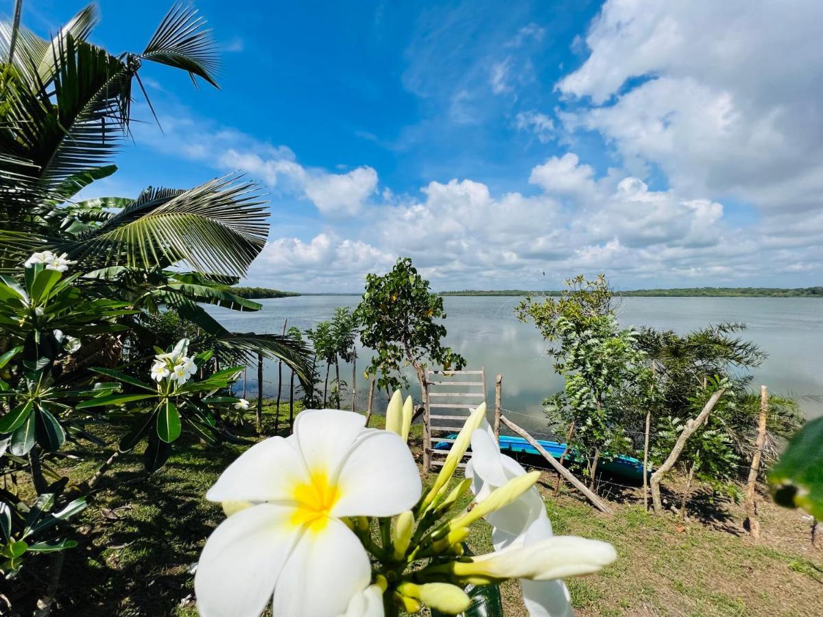 Ashansa Lagoon Resort Tangalle Exterior foto