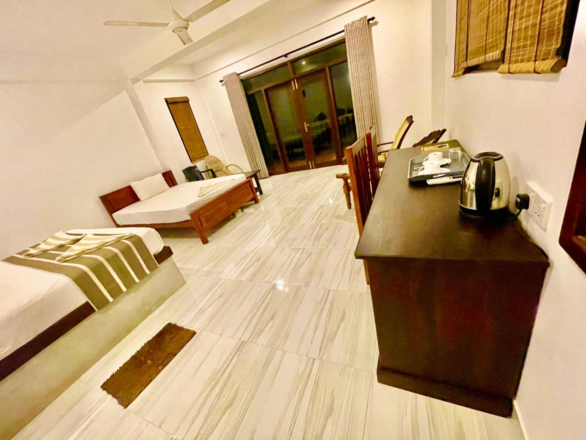 Ashansa Lagoon Resort Tangalle Exterior foto