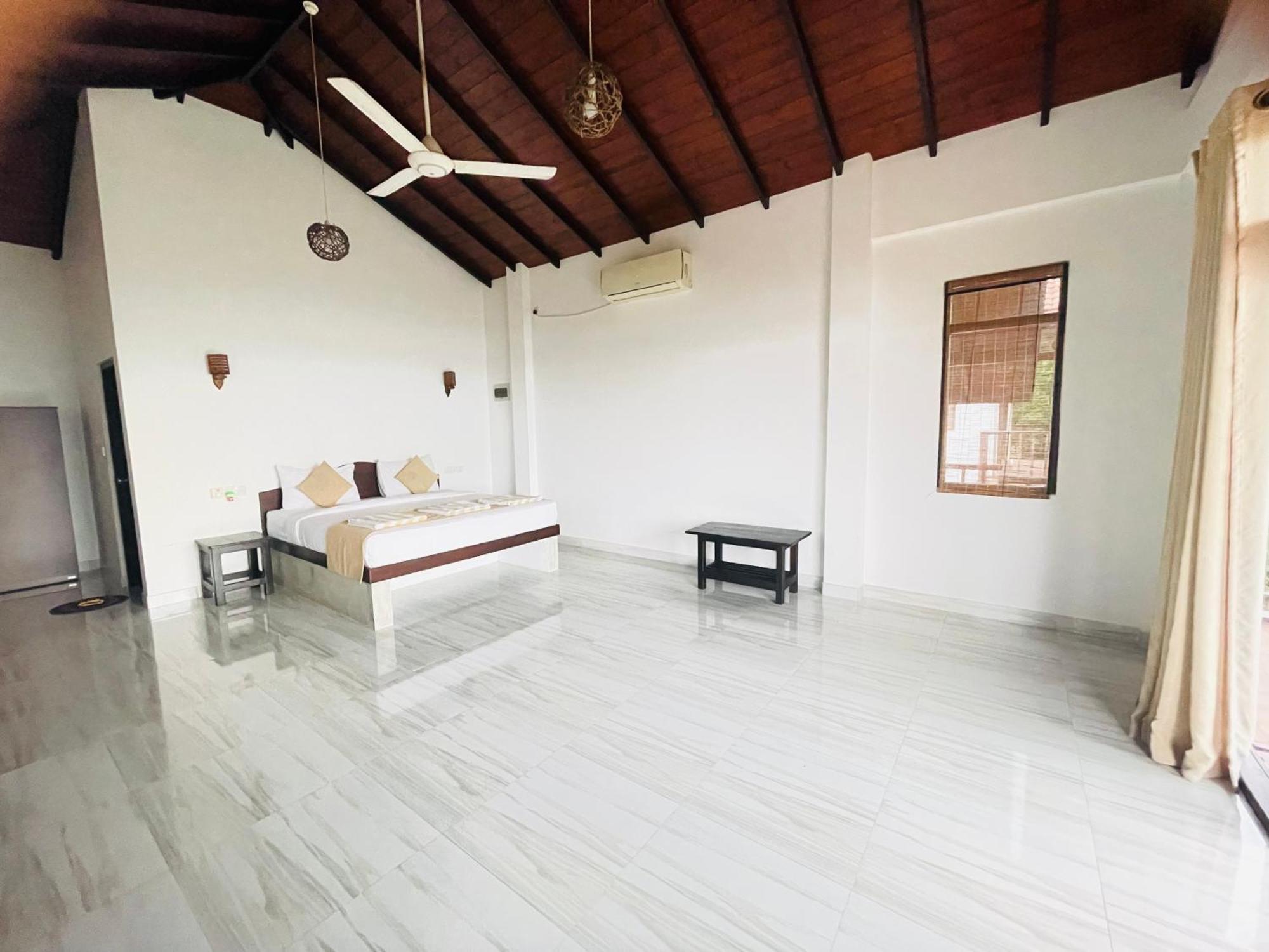Ashansa Lagoon Resort Tangalle Exterior foto